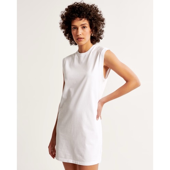 | abercrombie & fitch • taupe padded shoulder mini t-shirt dress • medium | - Picture 3 of 11